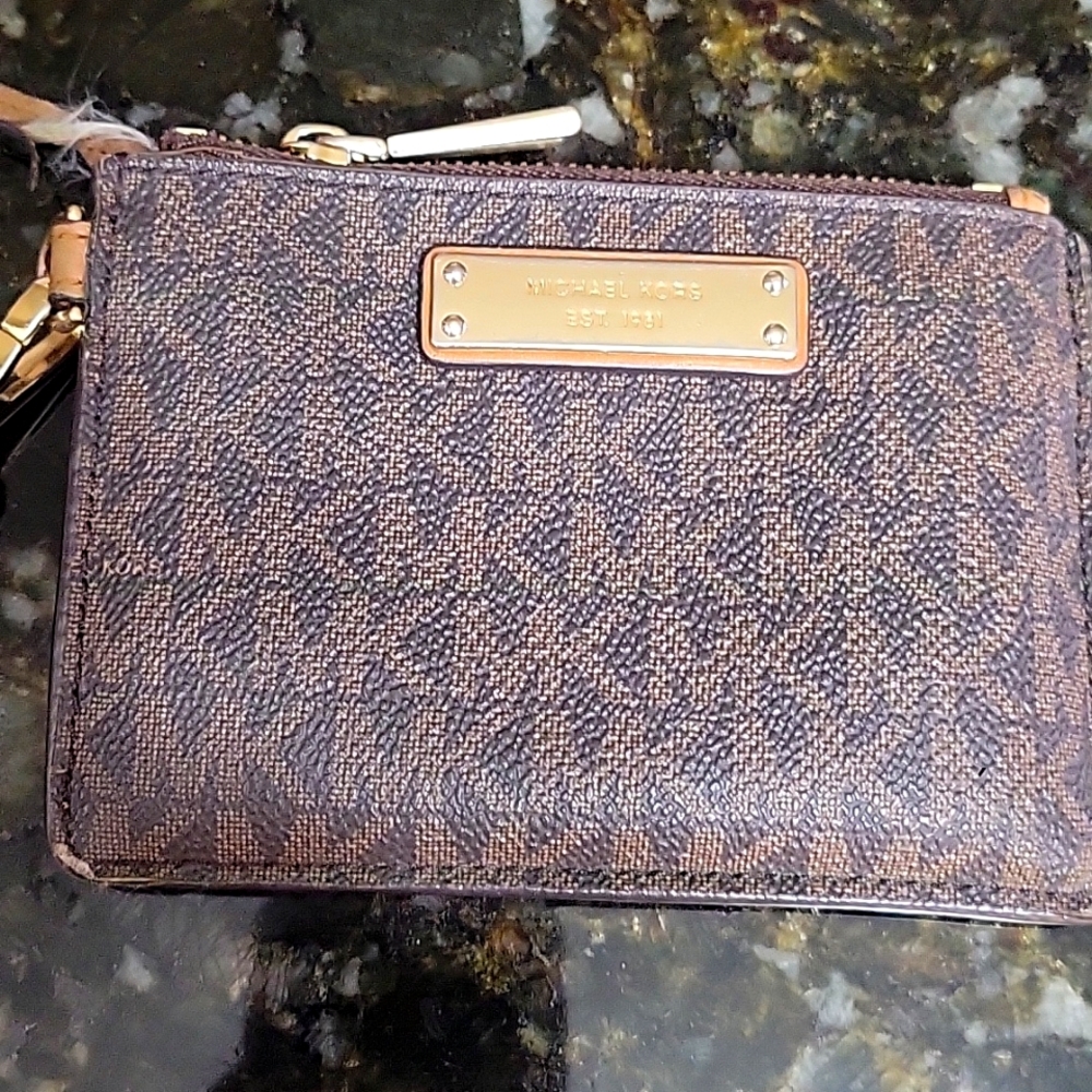 Keycase/card holder